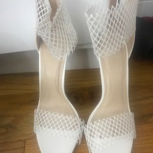 MISSGUIDED HEELS SIZE 6